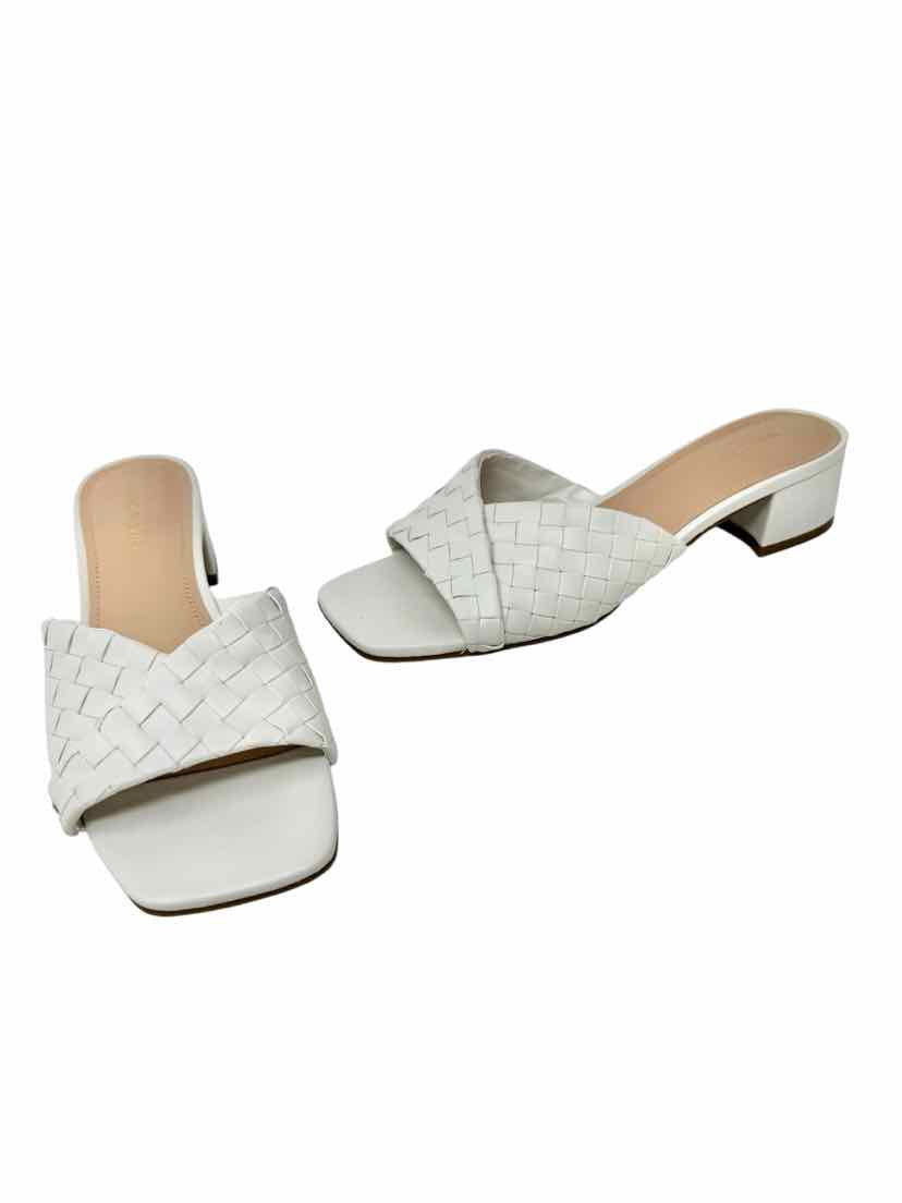Shoe Size 7.5 MARC FISHER Cream Sandals