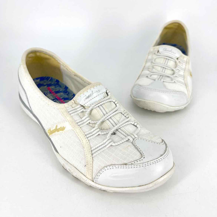 Shoe Size 6 Sketchers White Flats