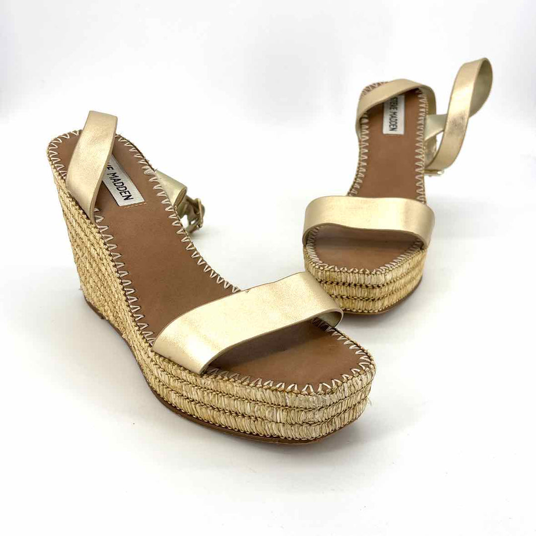 Shoe Size 8 Steve Madden Gold Sandals