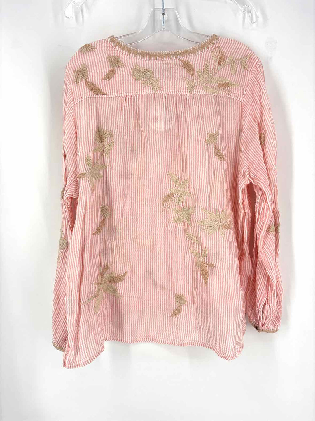 Size L Johnny Was PINK PRINT Shirt