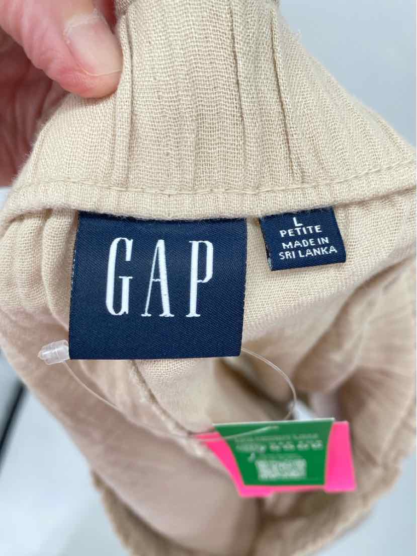 Size L GAP Tan Shorts