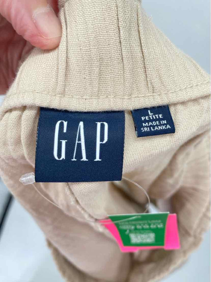 Size L GAP Tan Shorts