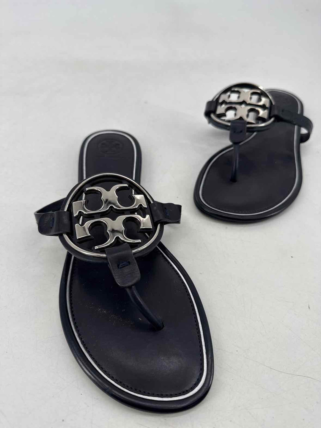 Shoe Size 9.5 Tory Burch Navy Leather Sandals