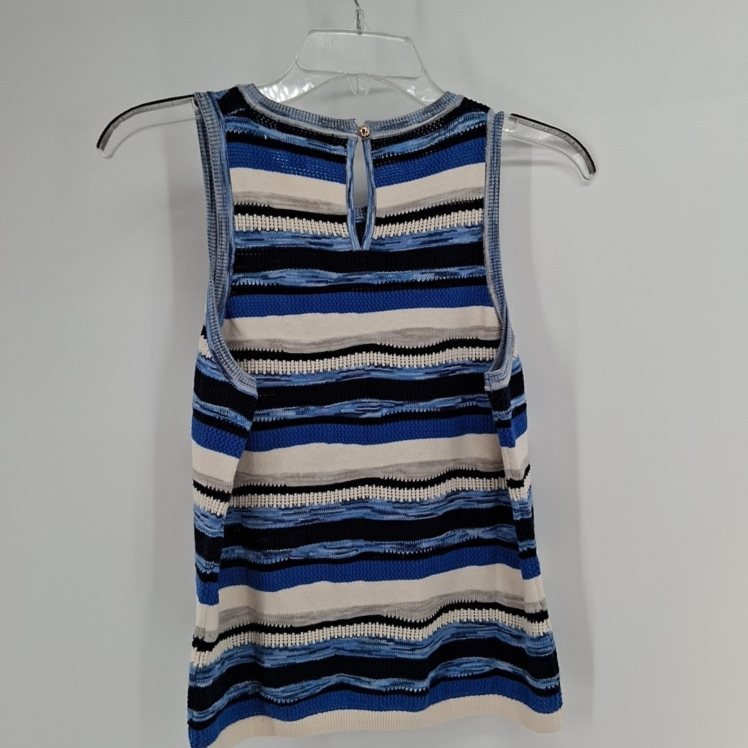 Size M EVEREVE Blue Print Sweater