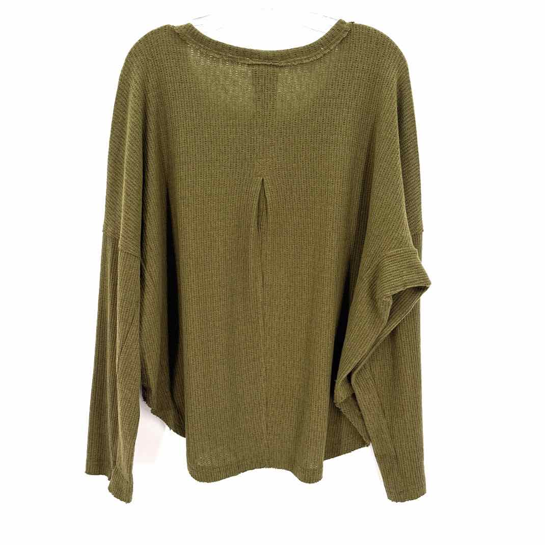 Size L Olive Knit Shirt