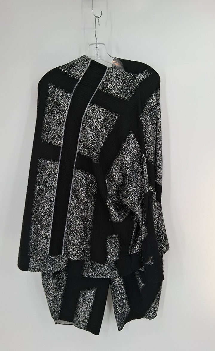Size M Black 2 PC Dress