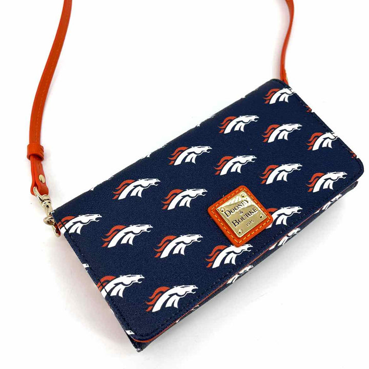 Dooney & Bourke Purse