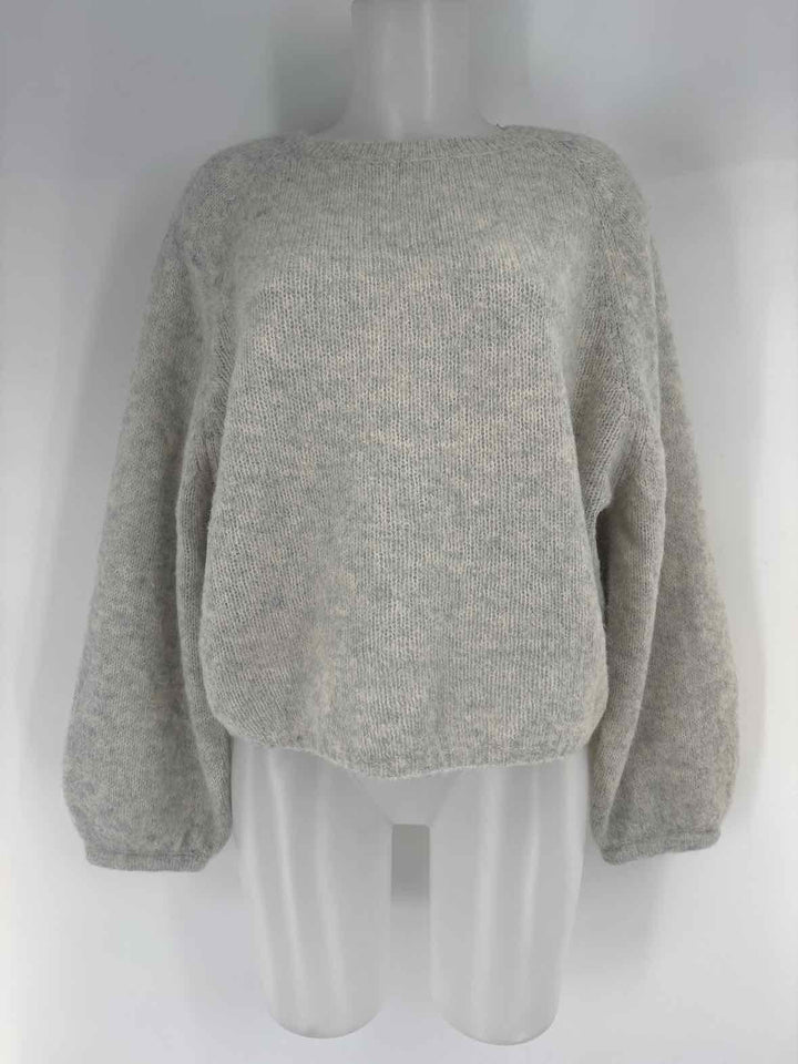Size M Gray Knit Sweater