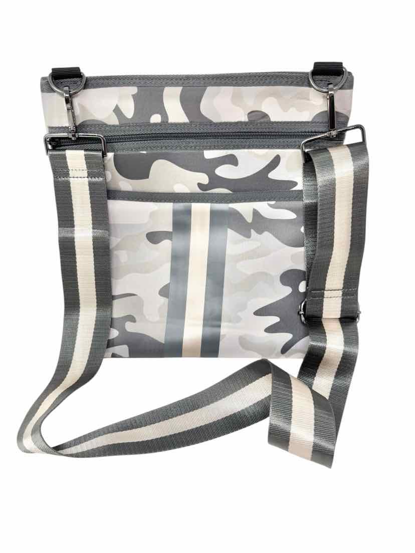 HAUTE HIPPE Purse