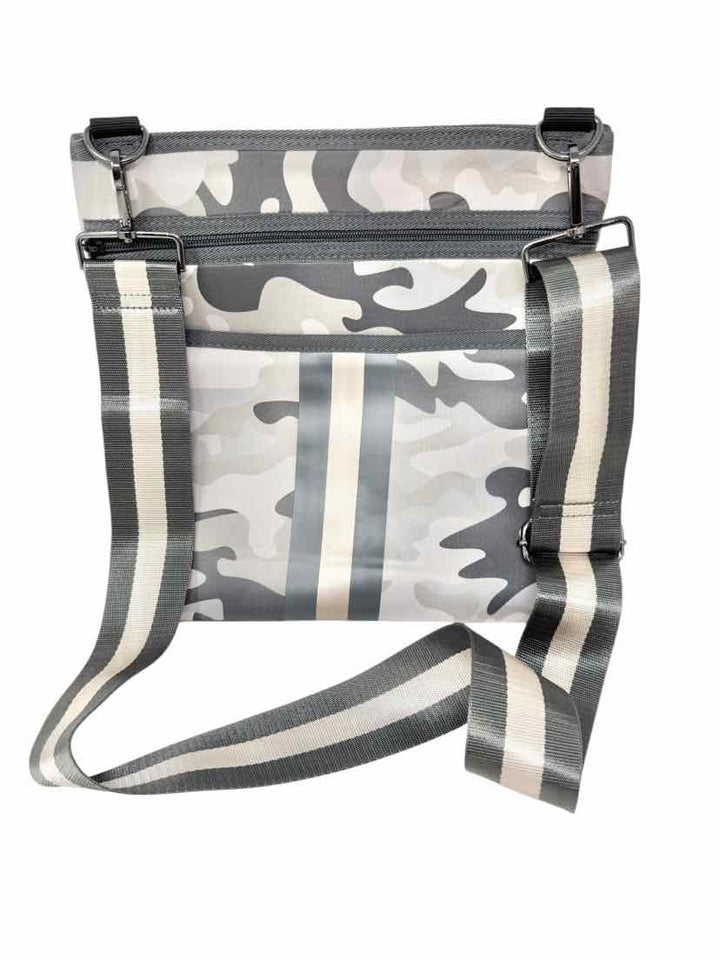 HAUTE HIPPE Purse