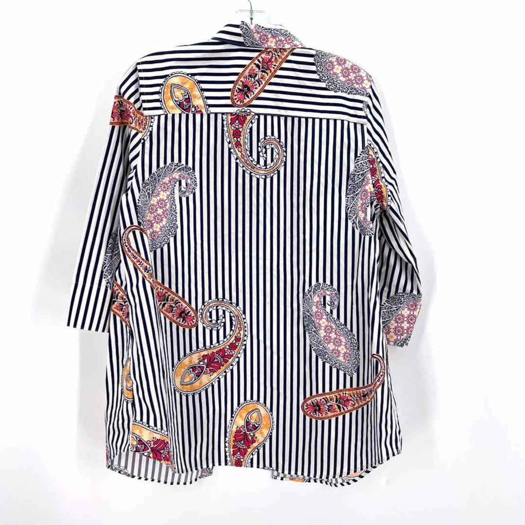 Size M Chico's Multi-Color Shirt