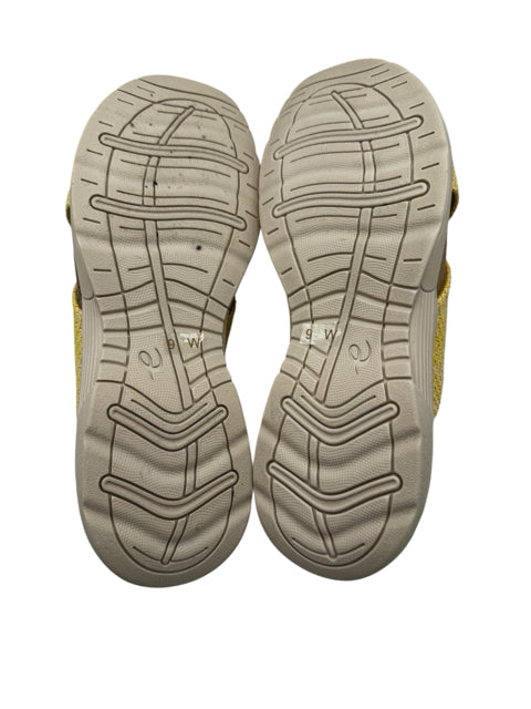 Shoe Size 9 EASY SPIRIT Yellow Sandals