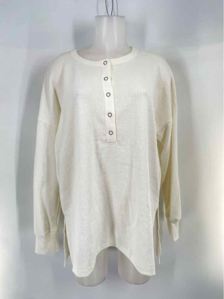 Size L Old Navy Ivory Shirt