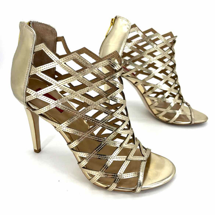 Shoe Size 9 SAKS FIFTH AVENUE Gold Heels