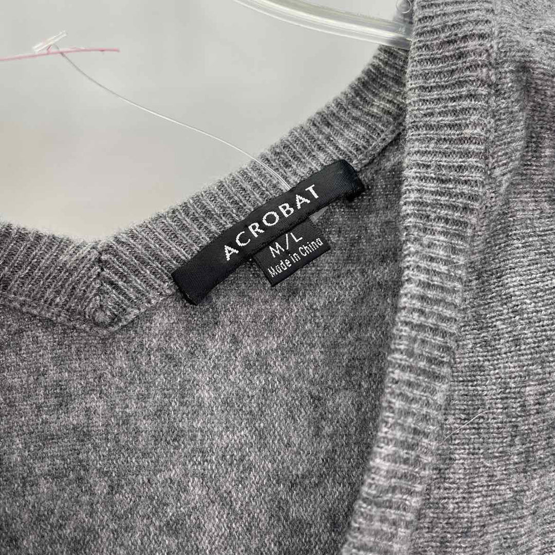 Size M/L Gray Sweater