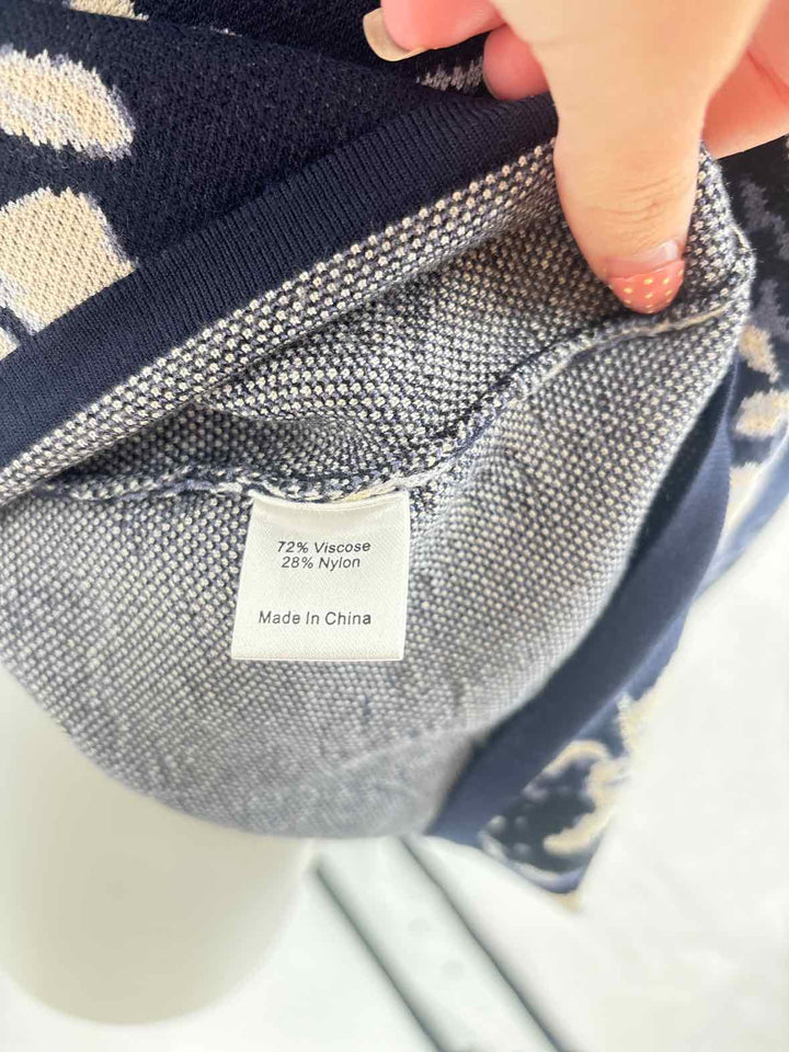 Size M TUCKERNUCK Navy Print Dress