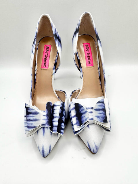 Shoe Size 7.5 BETSEY JOHNSON Blue Print Pumps