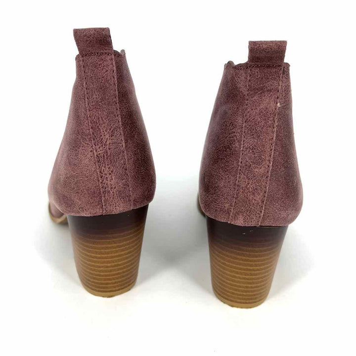 Shoe Size 6 QUPID Mauve Boots