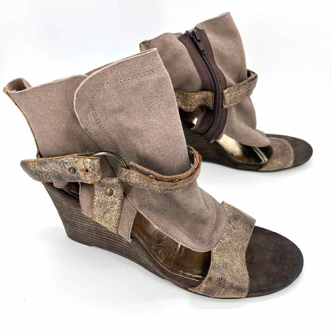 Shoe Size 11 DIBA Brown Leather Wedge