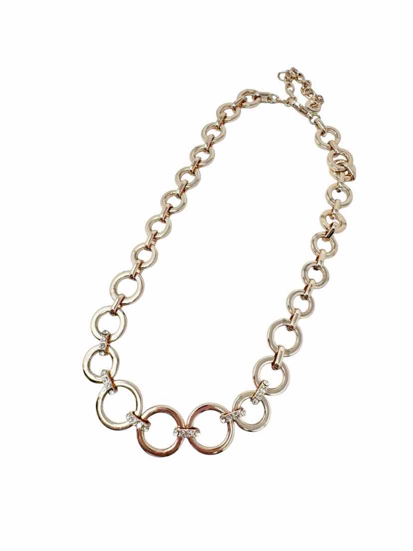 SWARVOSKI Necklace