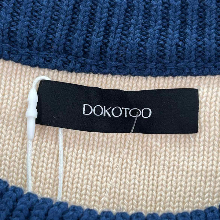 Size M Multi-Color Knit Sweater