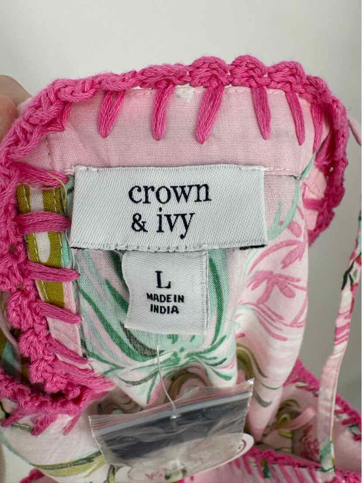 Size L CROWN & IVY PINK PRINT Dress