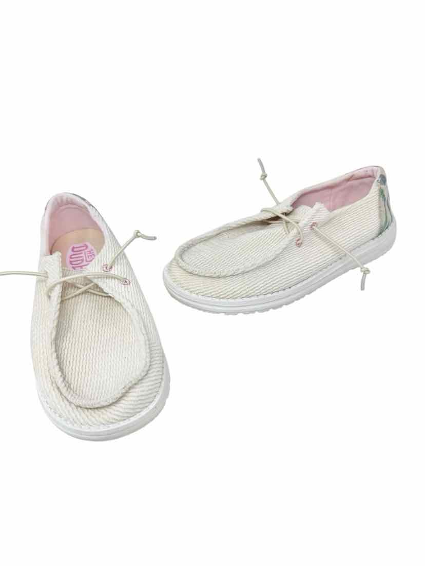 Shoe Size 8 HEY DUDE Cream Sneakers