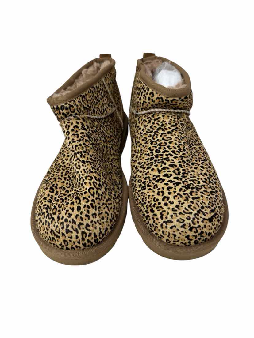 Shoe Size 10 Ugg Tan Boots