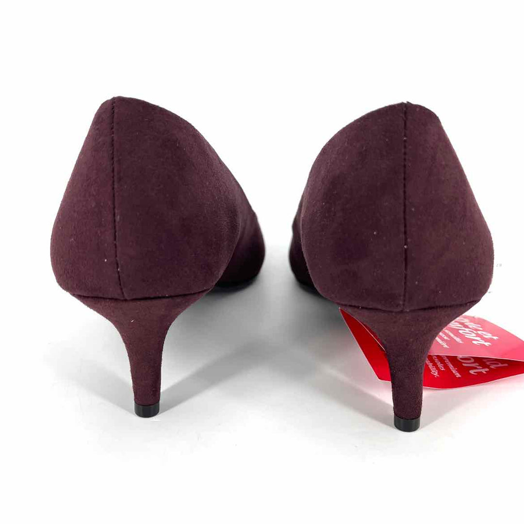 Shoe Size 8.5 D & CO Burgundy Pumps