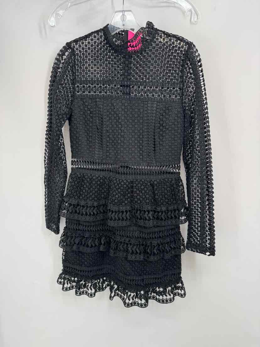 Size M ROMEO & JULIET Black Lace Dress