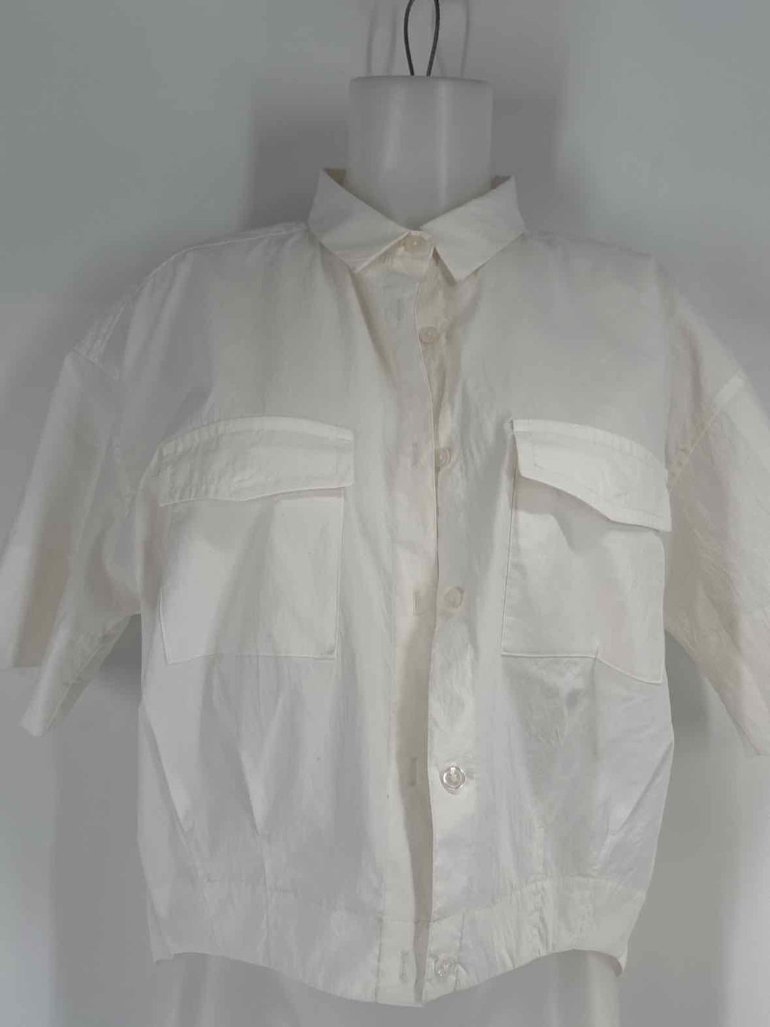 Size M Athleta White Shirt