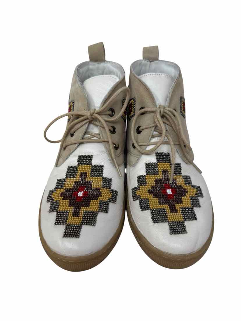 Shoe Size 7.5 Ivory Leather Boots