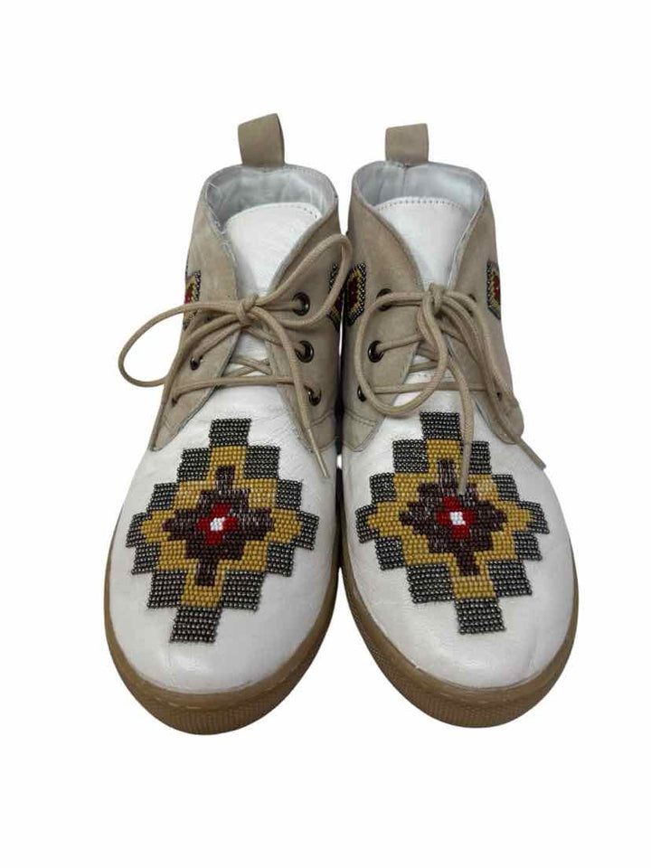 Shoe Size 7.5 Ivory Leather Boots