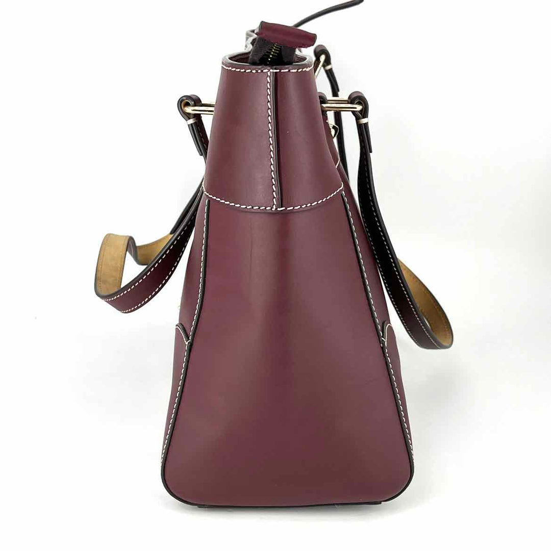 Dooney & Bourke Purse