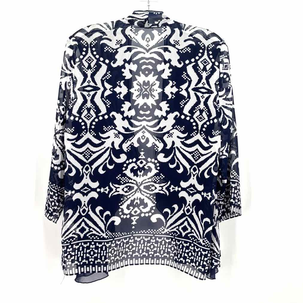 Size M Chico's Navy Print Shirt