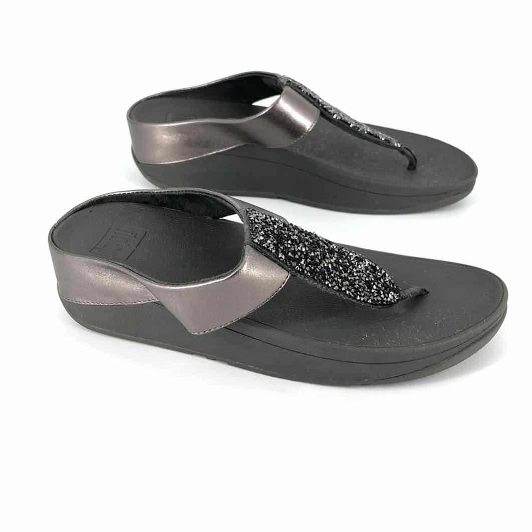 Shoe Size 7 FITFLOP Silver Sandals