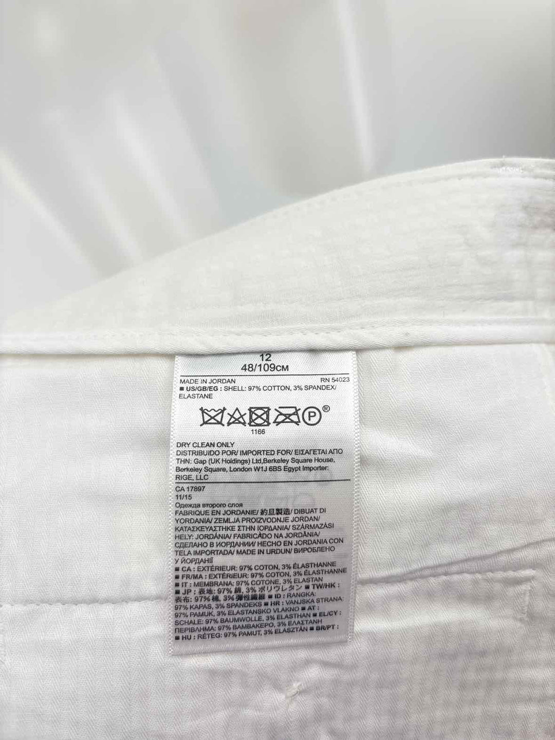Size 12 Banana Republic White Shorts