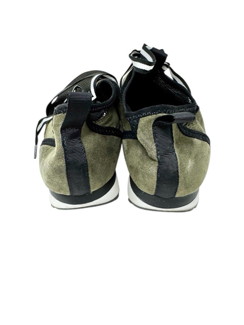 Shoe Size 8.5 Steve Madden Green Suede Sneakers