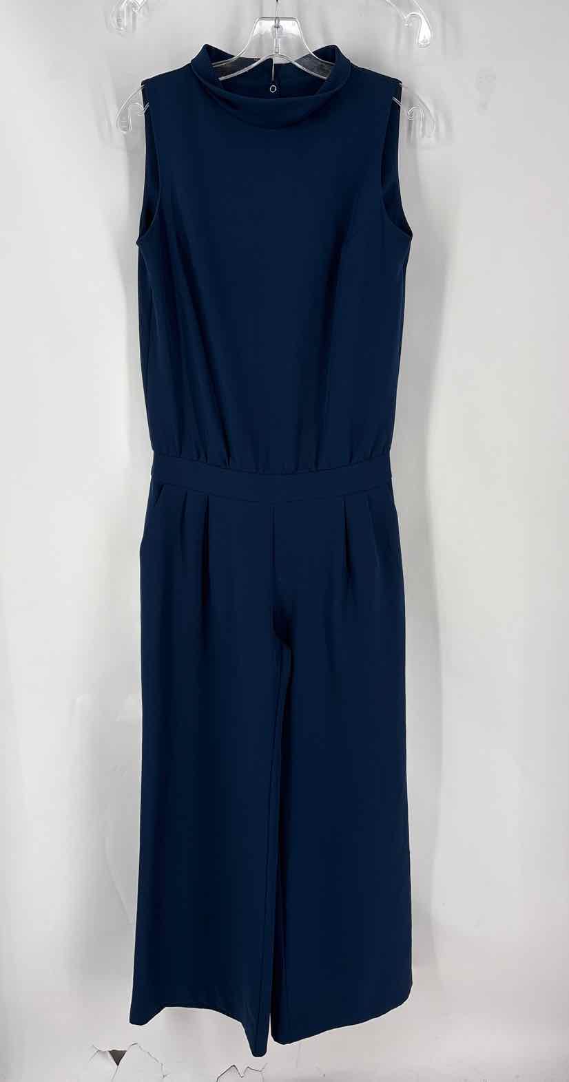 Size M Navy Romper