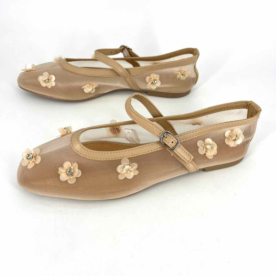 Shoe Size 8 A NEW DAY Nude Faux Leather Mesh Flats