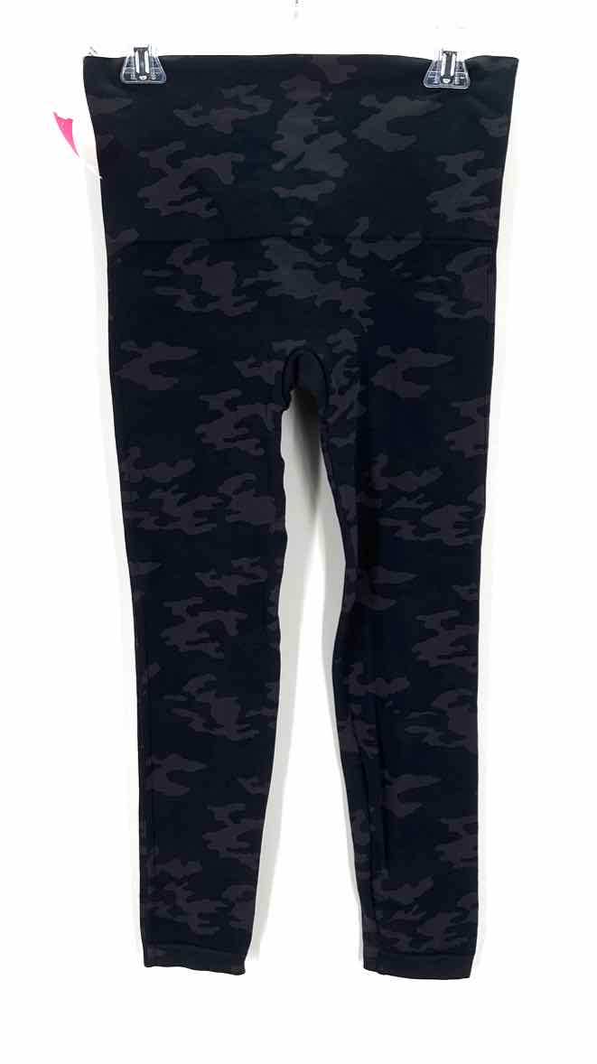 Size XL SPANX Black Print Pants