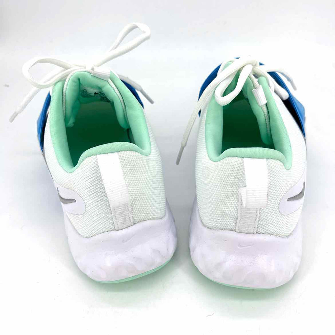 Shoe Size 9.5 Nike White Mesh Sneakers