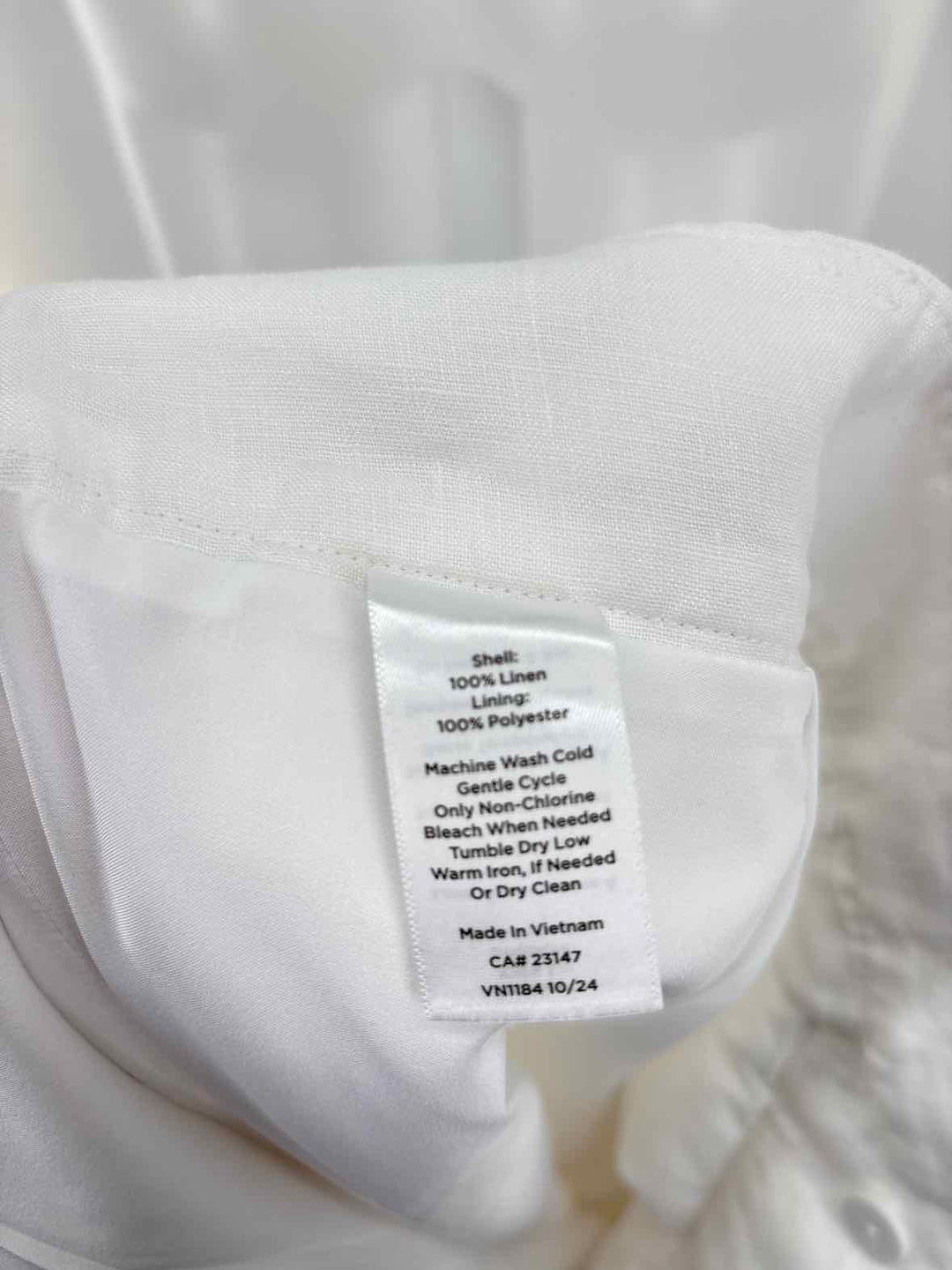 Size 8 Talbots White Linen Shorts
