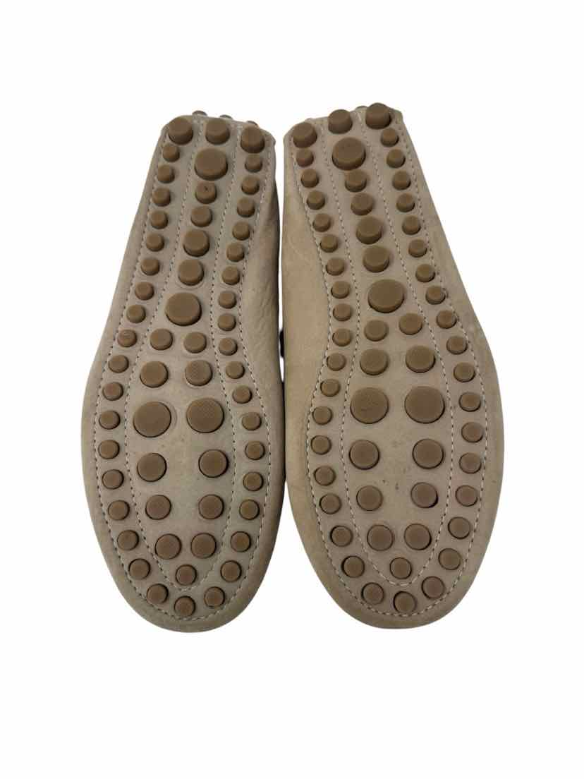 Shoe Size 8.5 Tan Leather Loafers