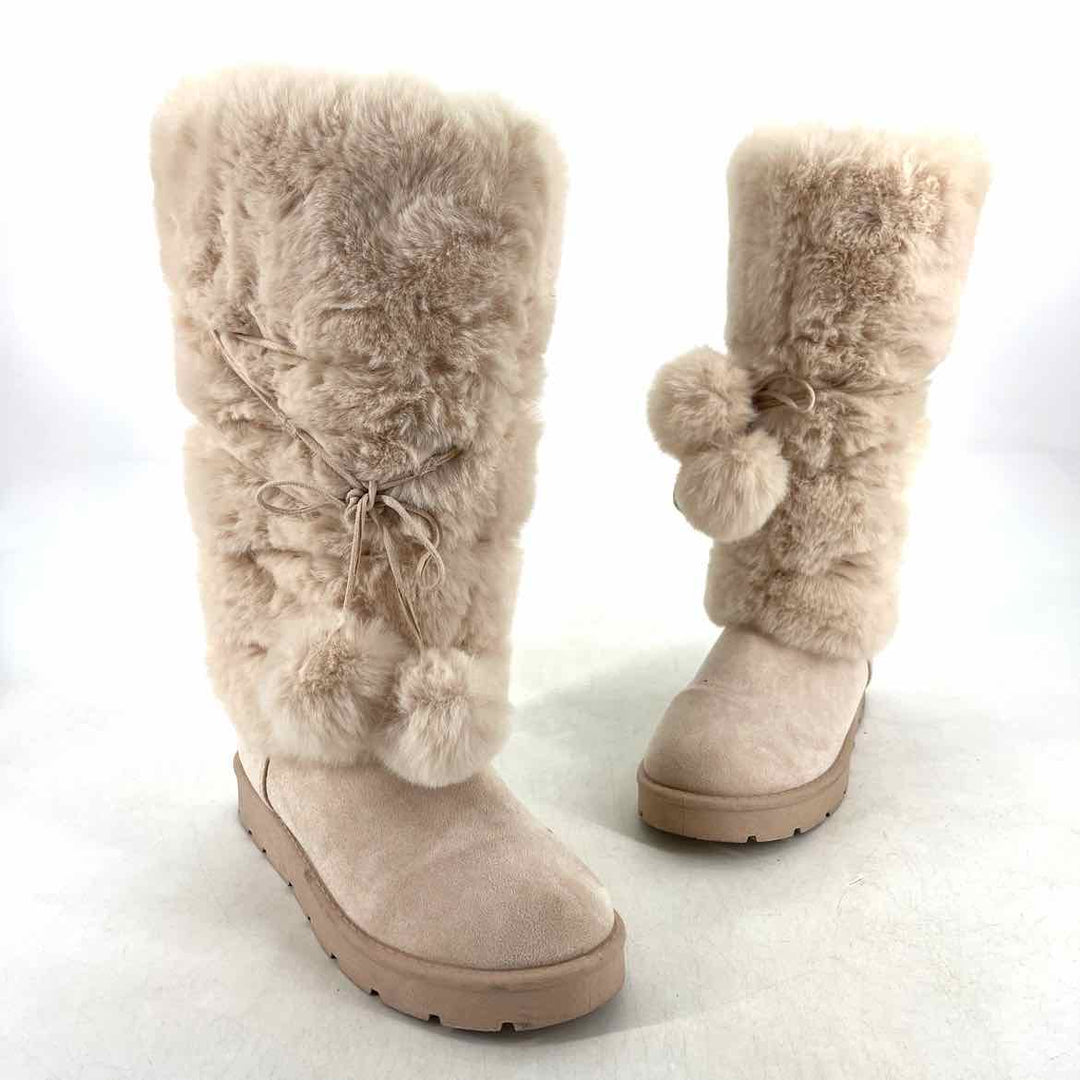 Shoe Size 9 Ivory Faux Fur Boots