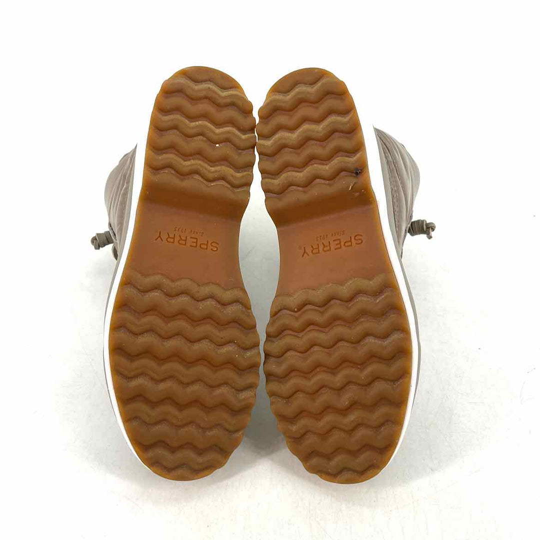 Shoe Size 6.5 Gray Boots