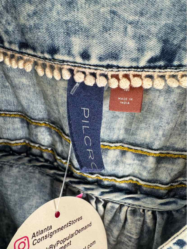 Size M Denim Shirt