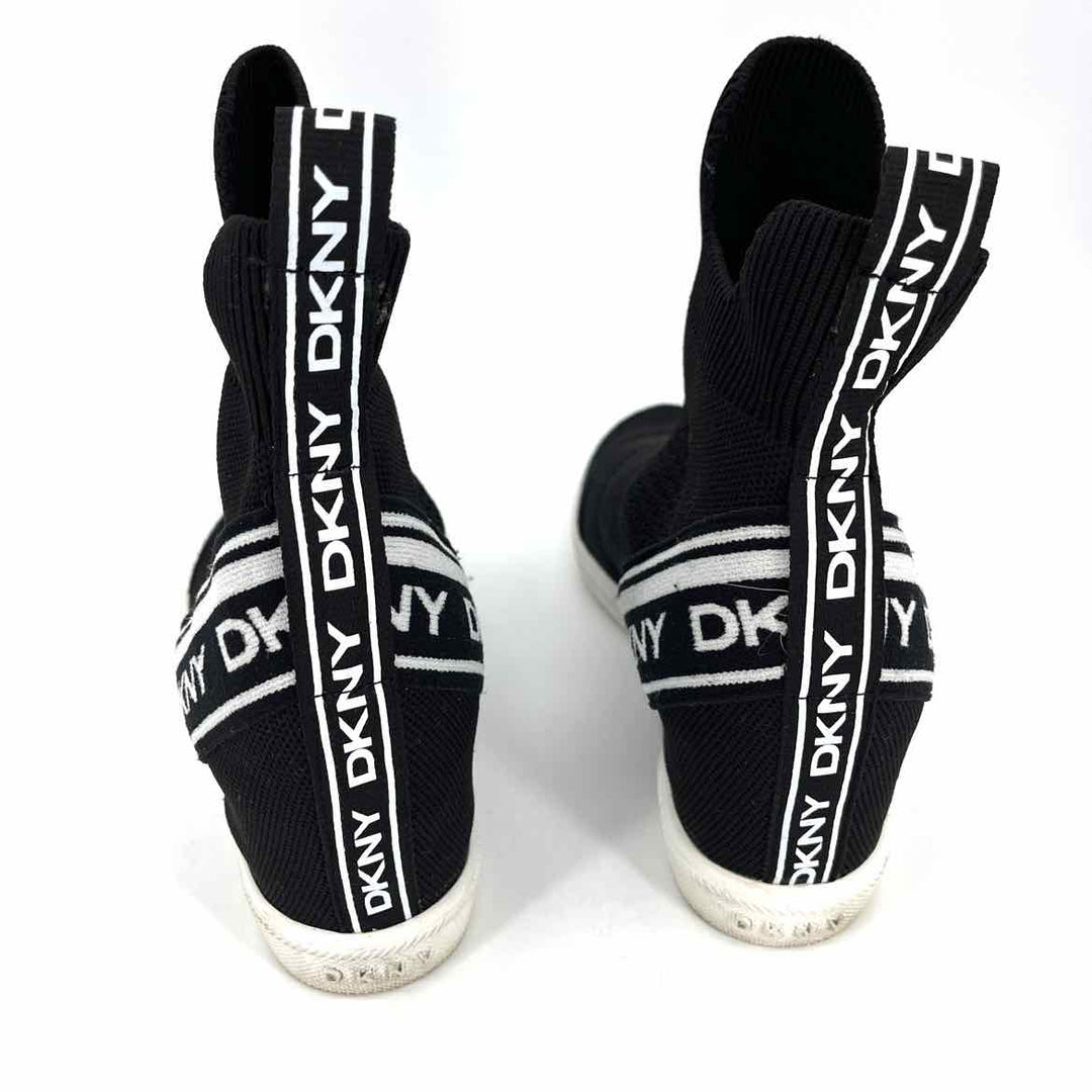 Shoe Size 8.5 DKNY Black Sneakers