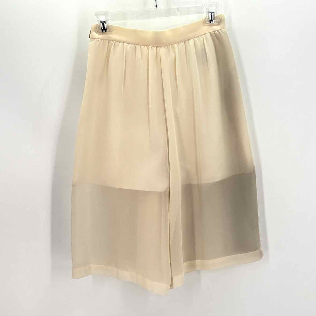 Size 4 BCBG Ivory Shorts
