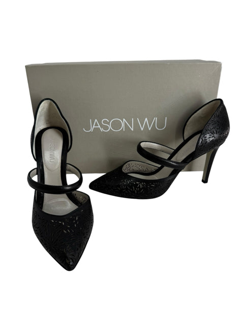 Shoe Size 35 Black Leather Pumps